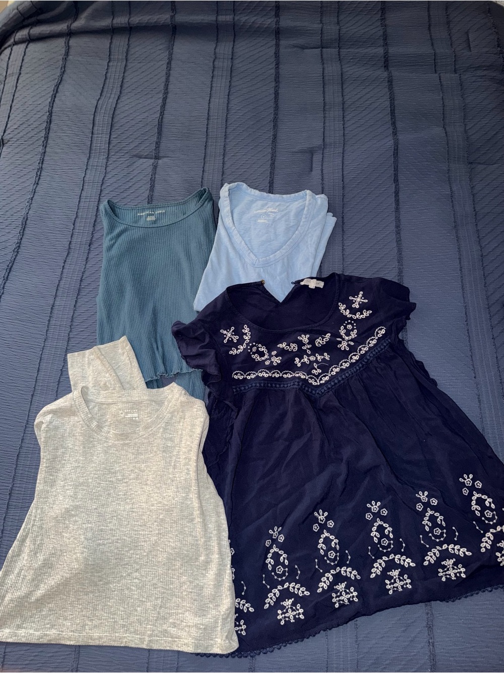 blue/gray top bundle